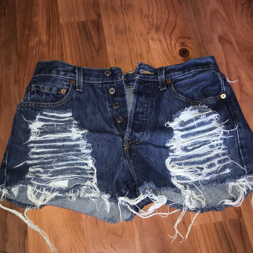 Levi ripped jean shorts